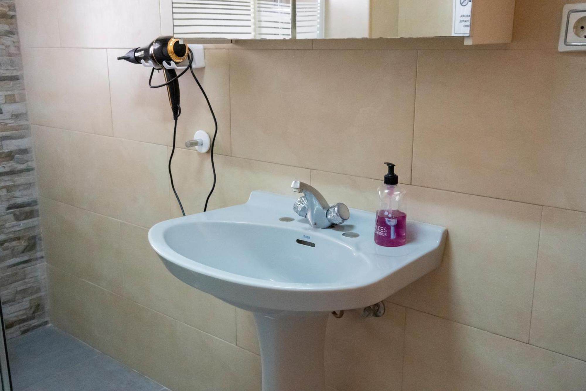Habitacion Doble En La Victoria Málaga Esterno foto
